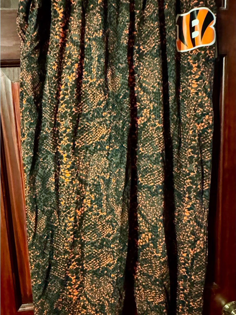 NFL Black and Orange Printed Men's Zubaz’s Sweatpants